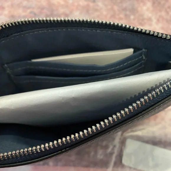 Coach Graphic Corner Zip Wristlet Navy and Red NWT - Picture 3 of 6